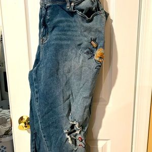 Lane Bryant sz24R deconstructed jeans with embroidered pink flowers